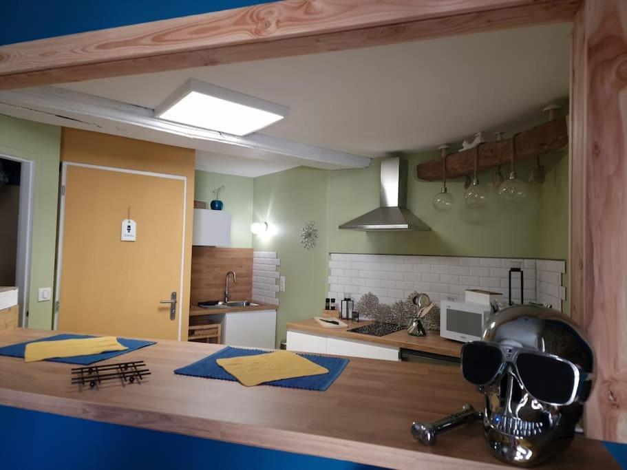 Petit Cocon Quartier Historique Chaumont Apartment โชมง ภายนอก รูปภาพ