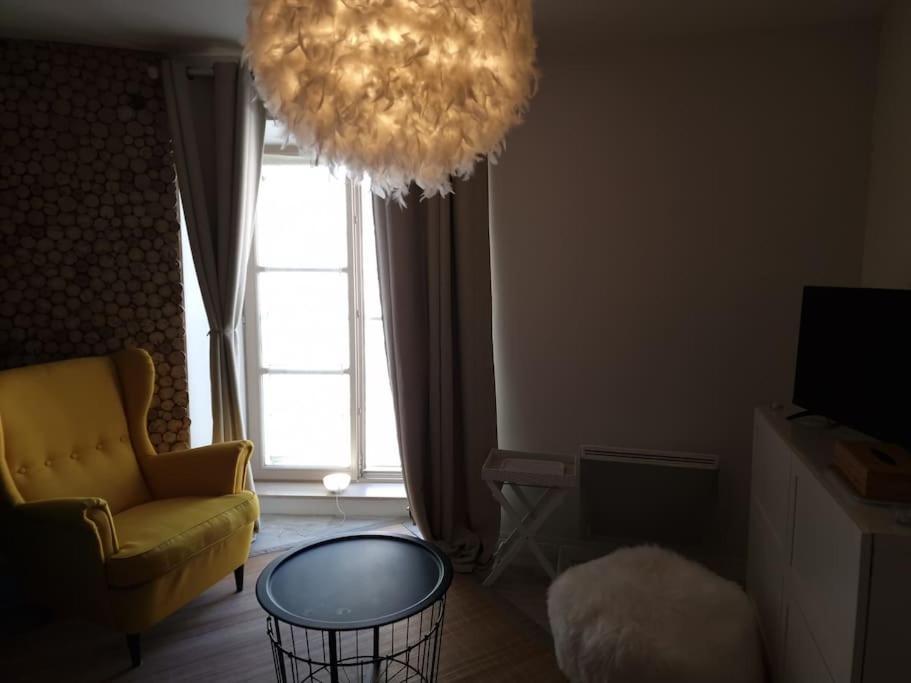 Petit Cocon Quartier Historique Chaumont Apartment โชมง ภายนอก รูปภาพ