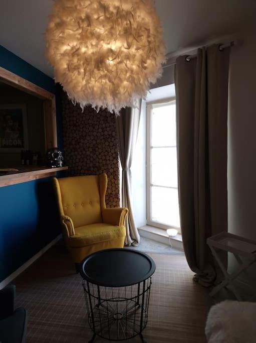 Petit Cocon Quartier Historique Chaumont Apartment โชมง ภายนอก รูปภาพ